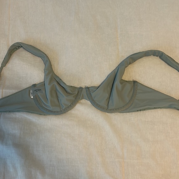 Abercrombie and Fitch bikini top - Picture 3 of 7